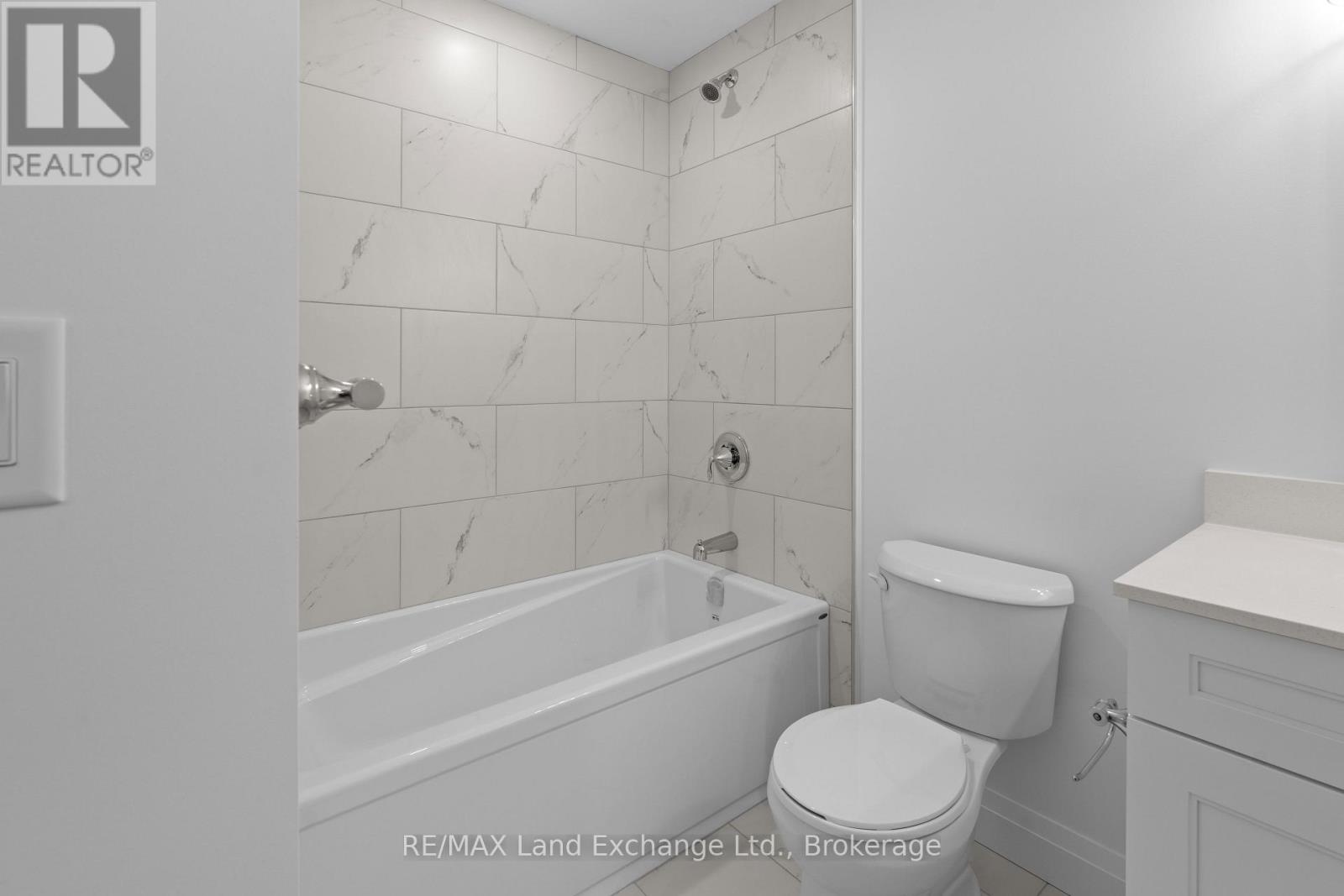 98 Eagle Court, Saugeen Shores, Ontario  N0H 2C3 - Photo 19 - X12151581