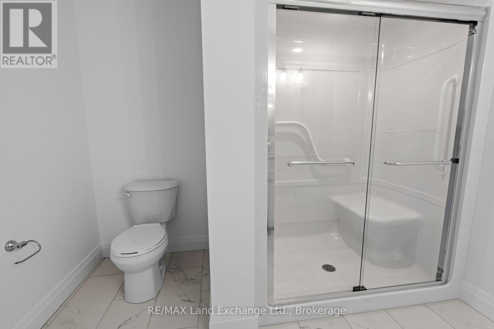 98 Eagle Court, Saugeen Shores, Ontario  N0H 2C3 - Photo 25 - X12151581