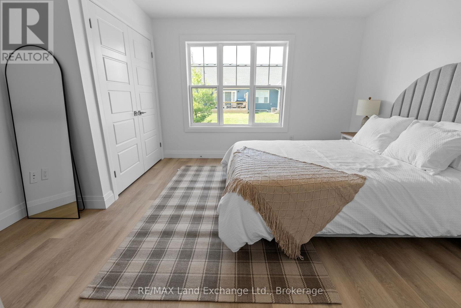 98 Eagle Court, Saugeen Shores, Ontario  N0H 2C3 - Photo 23 - X12151581