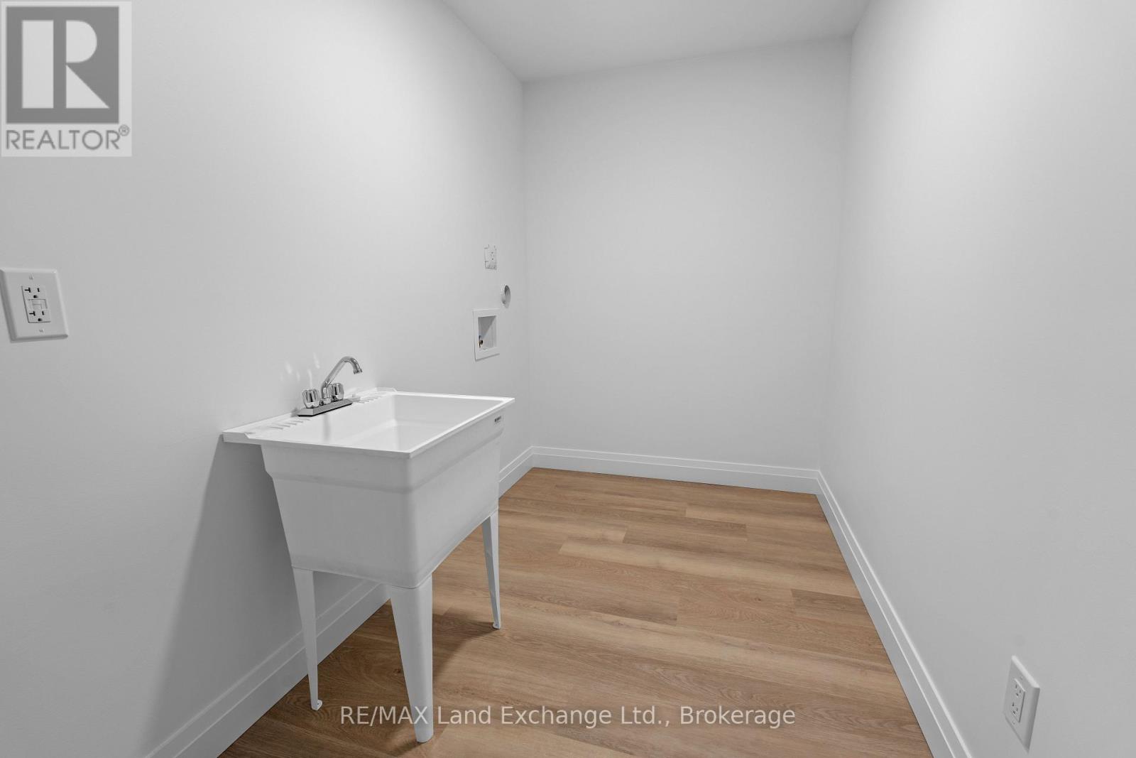 98 Eagle Court, Saugeen Shores, Ontario  N0H 2C3 - Photo 29 - X12151581