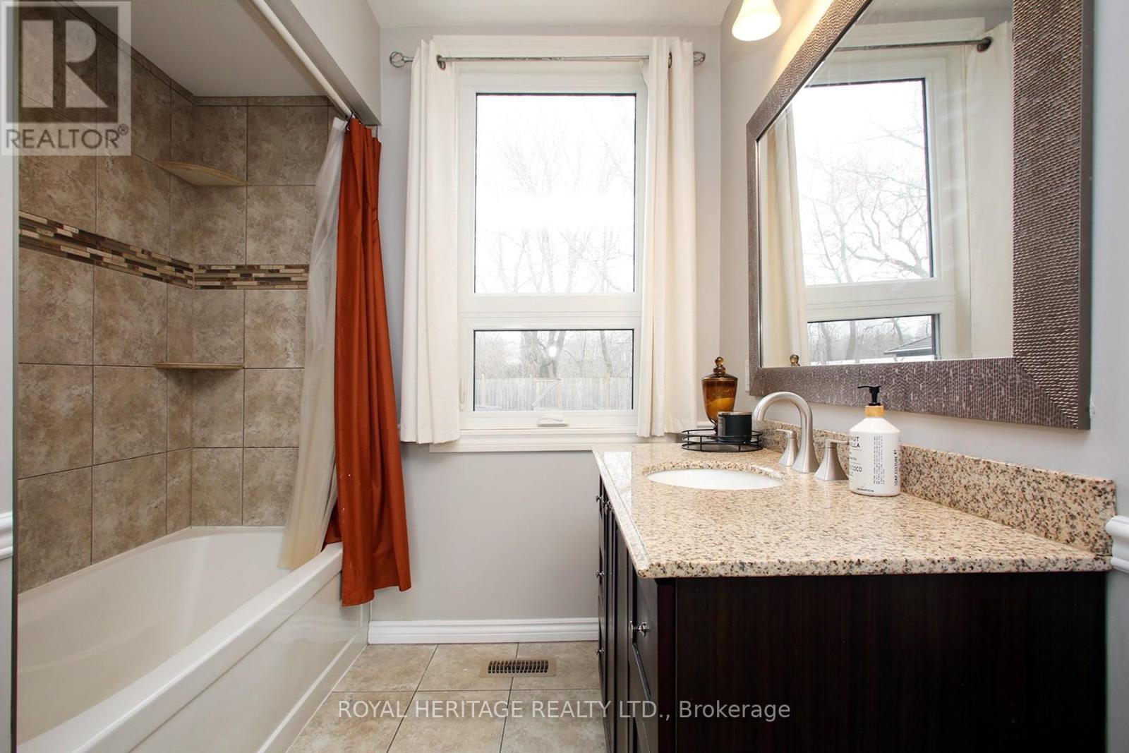 164 Kings Hill Lane, Clarington, Ontario  L1C 1R8 - Photo 15 - E13017216