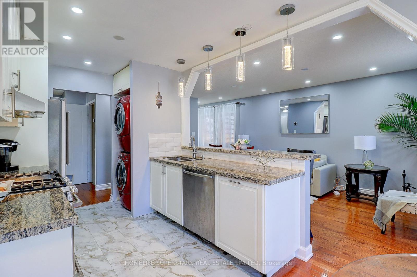 191 Wessenger Drive, Barrie (Holly), Ontario  L4N 8N9 - Photo 11 - S13017244