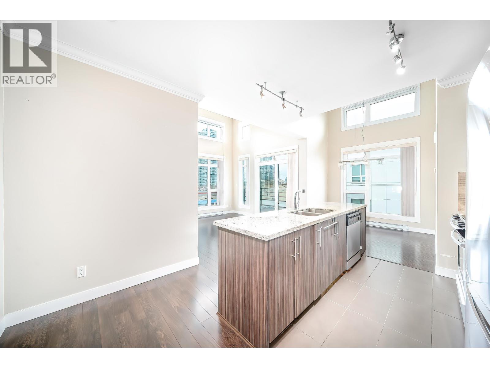 403 6888 Royal Oak Avenue, Burnaby, British Columbia  V5J 4J2 - Photo 9 - R3112201