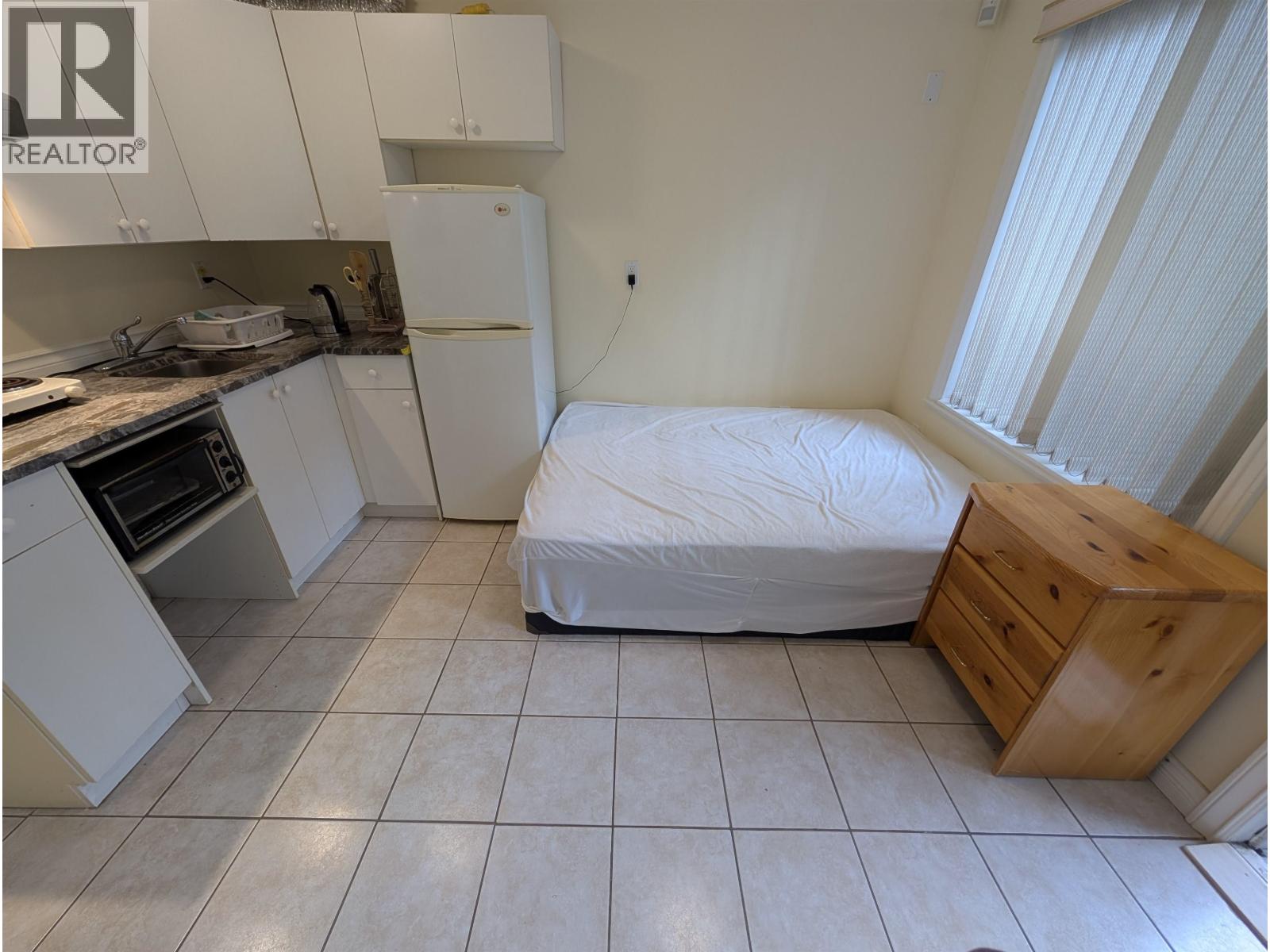 Studio Suite 4xxx Reid Street, Vancouver, British Columbia  V5R 1R7 - Photo 2 - R3113112