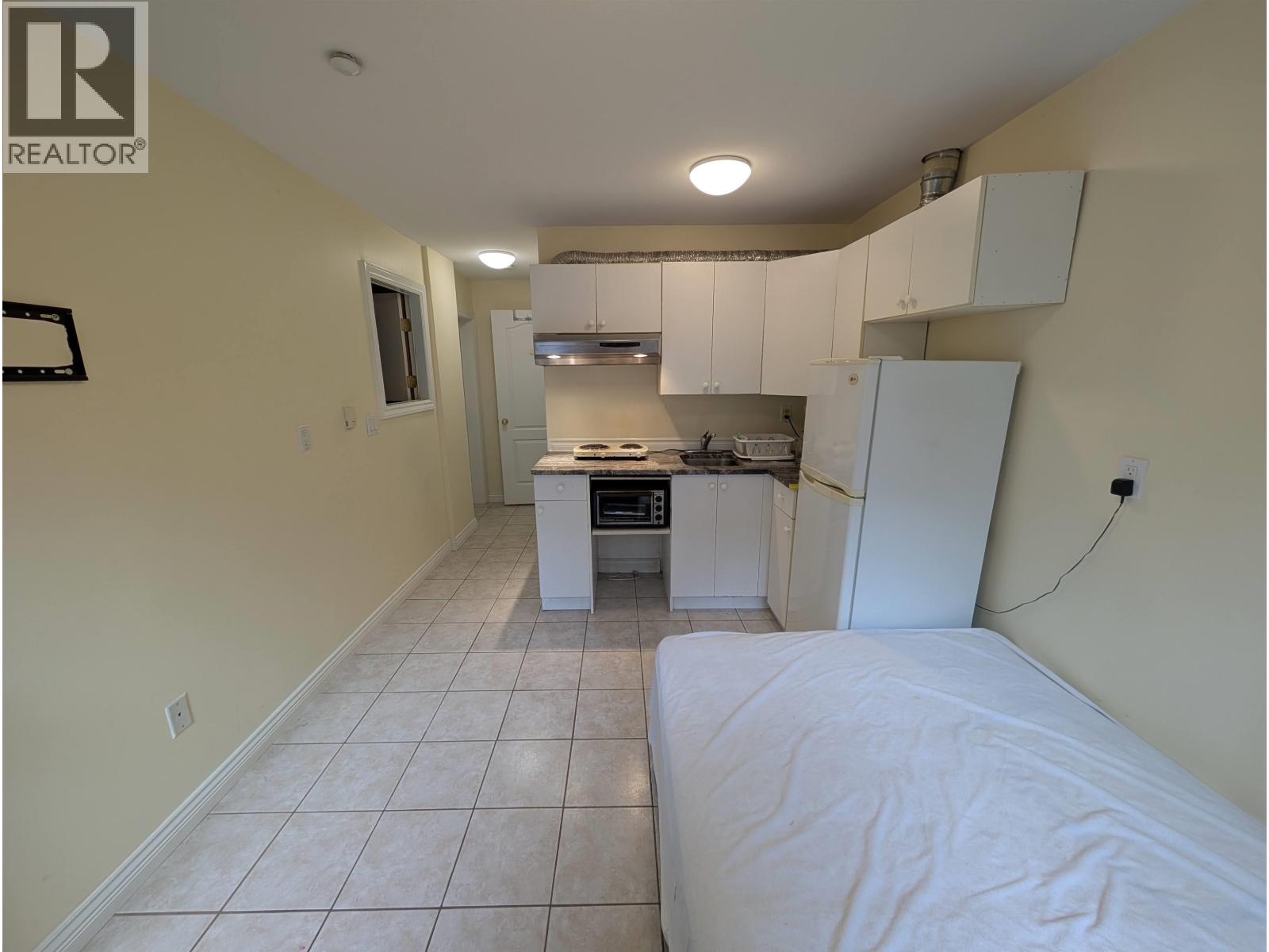 Studio Suite 4xxx Reid Street, Vancouver, British Columbia  V5R 1R7 - Photo 7 - R3113112