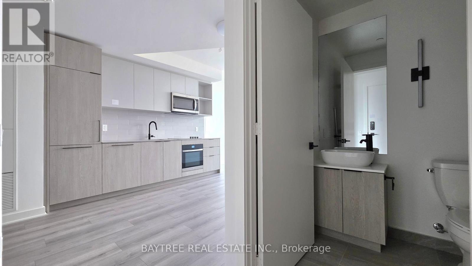 723 - 1185 Dupont Street, Toronto, Ontario  M6H 0G5 - Photo 2 - W13017222