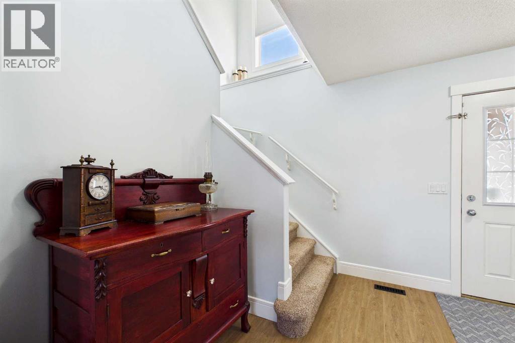 2164 Sagewood Heights Sw, Airdrie, Alberta  T4B 3N4 - Photo 14 - A2300228