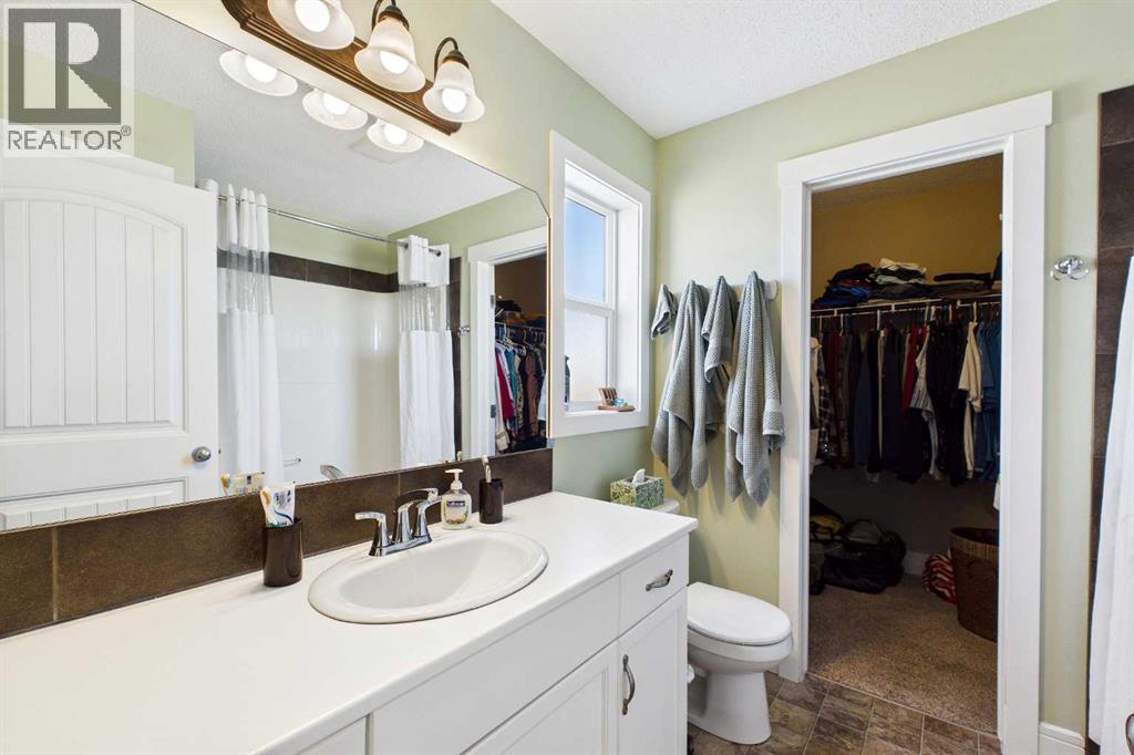 2164 Sagewood Heights Sw, Airdrie, Alberta  T4B 3N4 - Photo 23 - A2300228