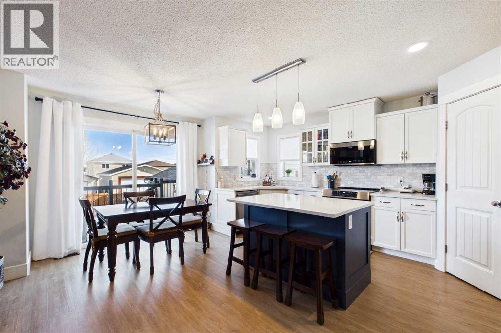 2164 Sagewood Heights Sw, Airdrie, Alberta  T4B 3N4 - Photo 6 - A2300228