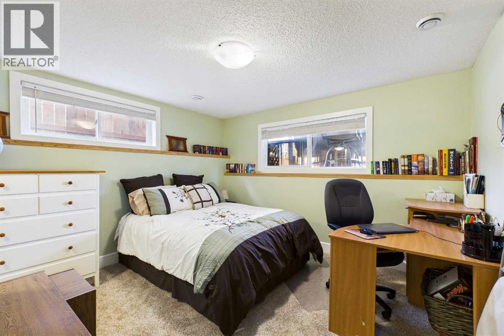 2164 Sagewood Heights Sw, Airdrie, Alberta  T4B 3N4 - Photo 18 - A2300228