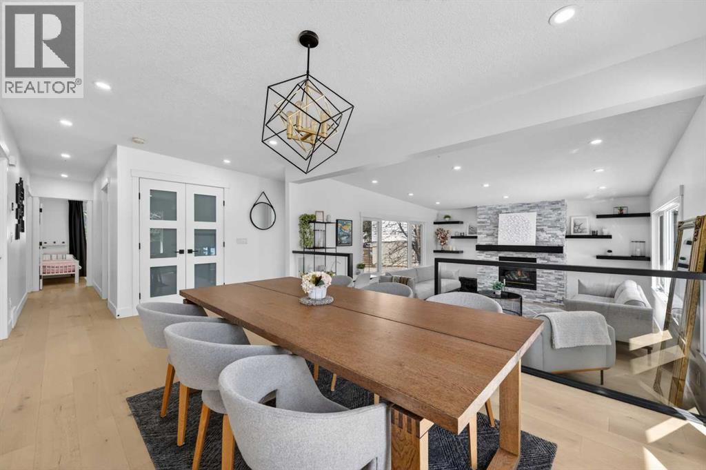 268 Silver Brook Way Nw, Calgary, Alberta  T3B 3G8 - Photo 9 - A2302597