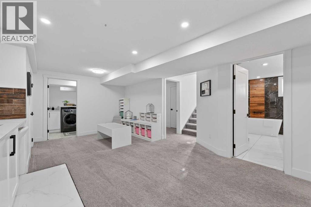 268 Silver Brook Way Nw, Calgary, Alberta  T3B 3G8 - Photo 34 - A2302597