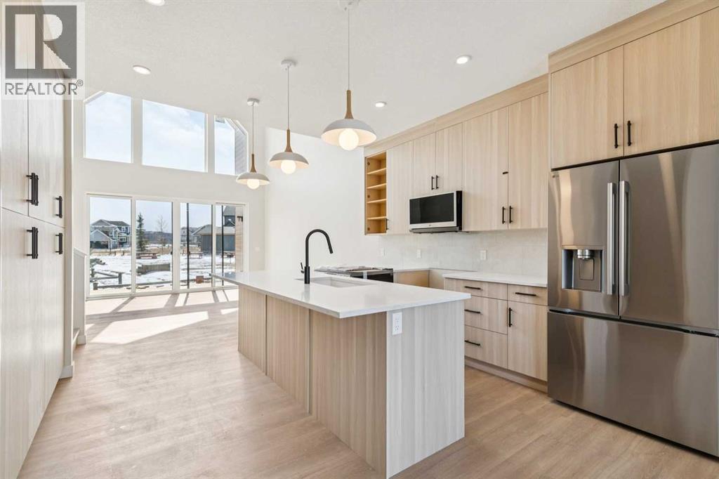 37 Cottageclub Lane, Rural Rocky View County, Alberta  T4C 1B1 - Photo 2 - A2303149