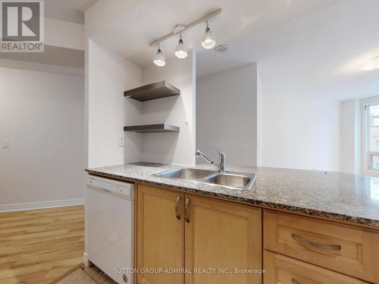 812 - 100 Hayden Street, Toronto, Ontario  M4Y 3C7 - Photo 16 - C13002936