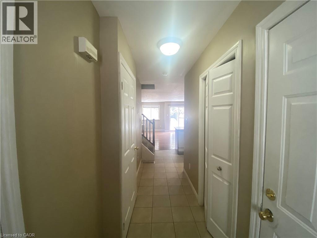 182 Kingswood Drive, Kitchener, Ontario  N2E 1S9 - Photo 6 - 40808412