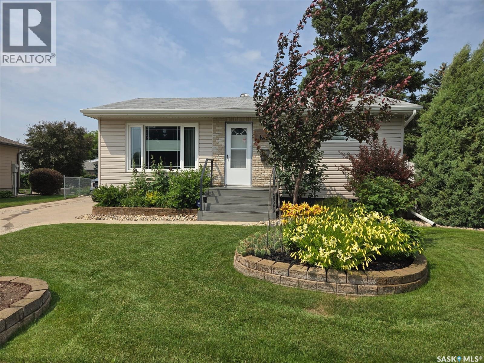 12 Secord Place, Regina, Saskatchewan  S4R 3T4 - Photo 5 - SK033244