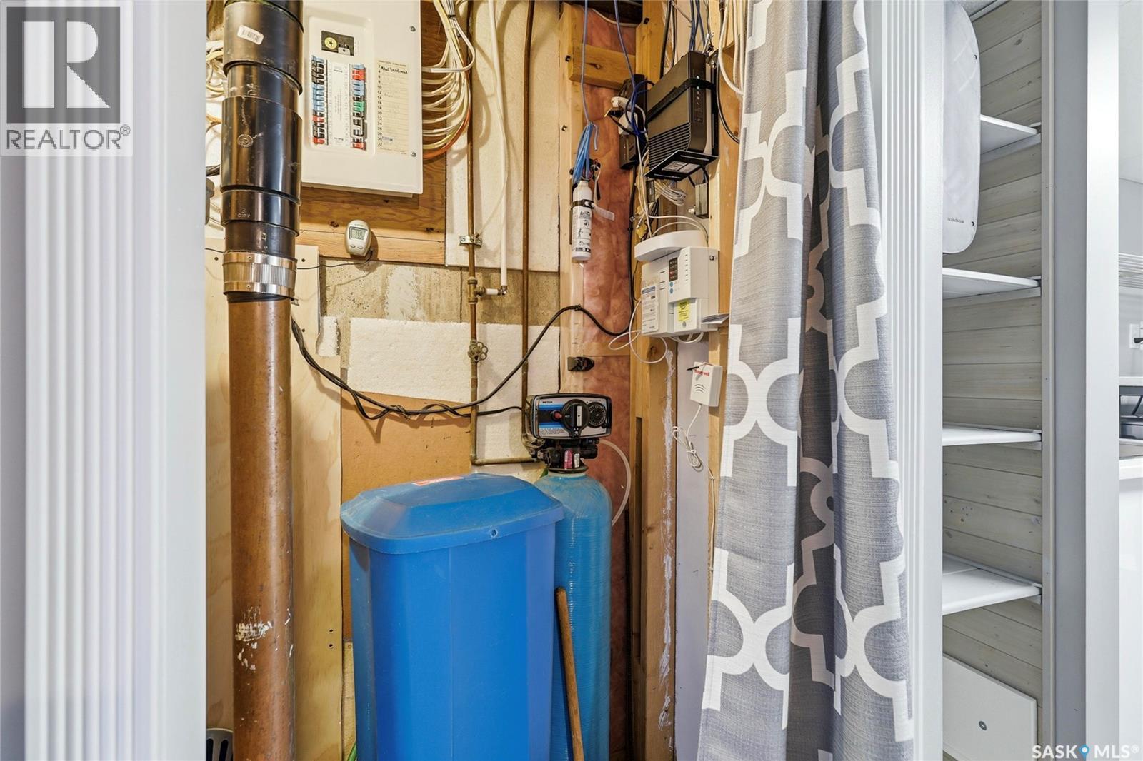 12 Secord Place, Regina, Saskatchewan  S4R 3T4 - Photo 37 - SK033244