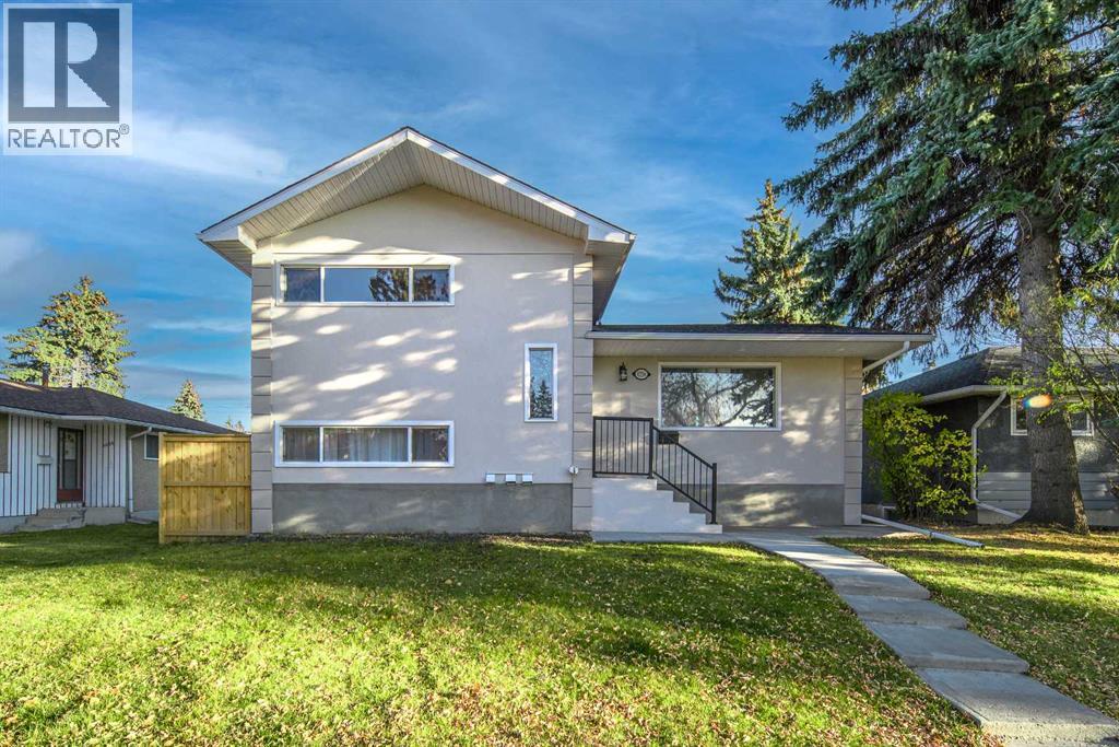 4216 Brisebois Drive NW, Calgary, Alberta  T2L 2E7 - Photo 1 - A2291244