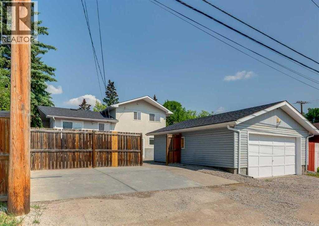 4216 Brisebois Drive NW, Calgary, Alberta  T2L 2E7 - Photo 18 - A2291244