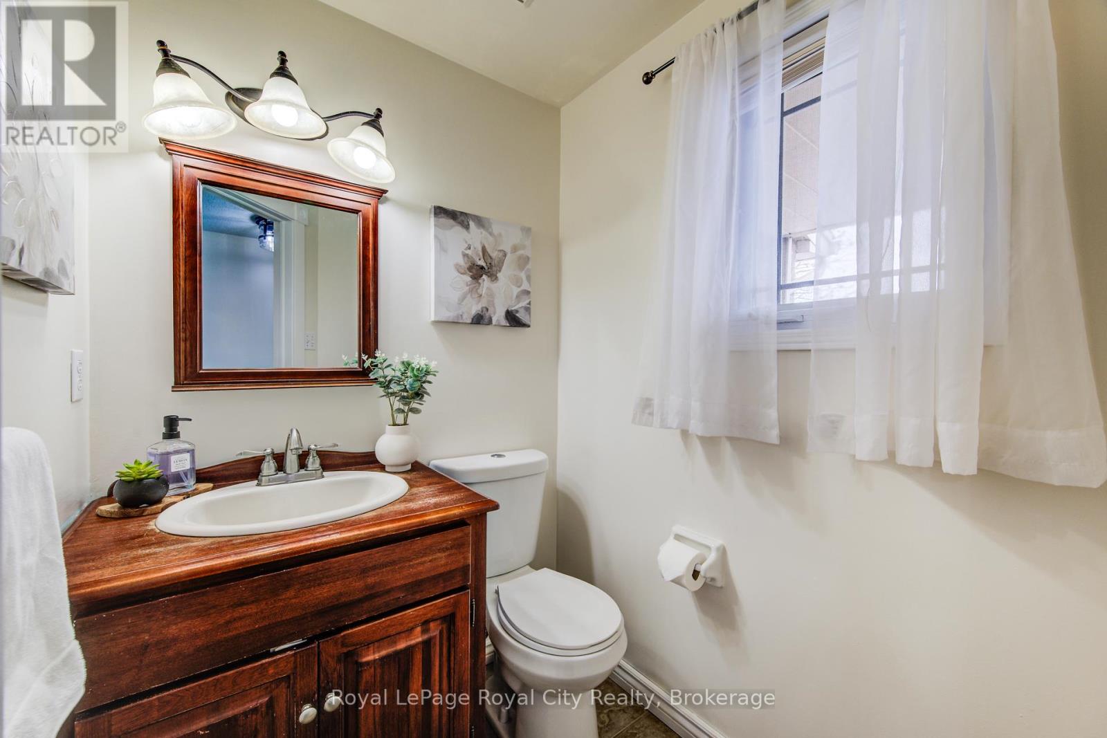 473 Flannery Drive, Centre Wellington, Ontario  N1M 3P1 - Photo 5 - X12844766