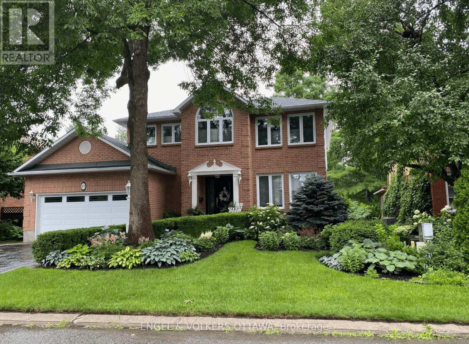 19 KIMMINS COURT, Ottawa, Ontario