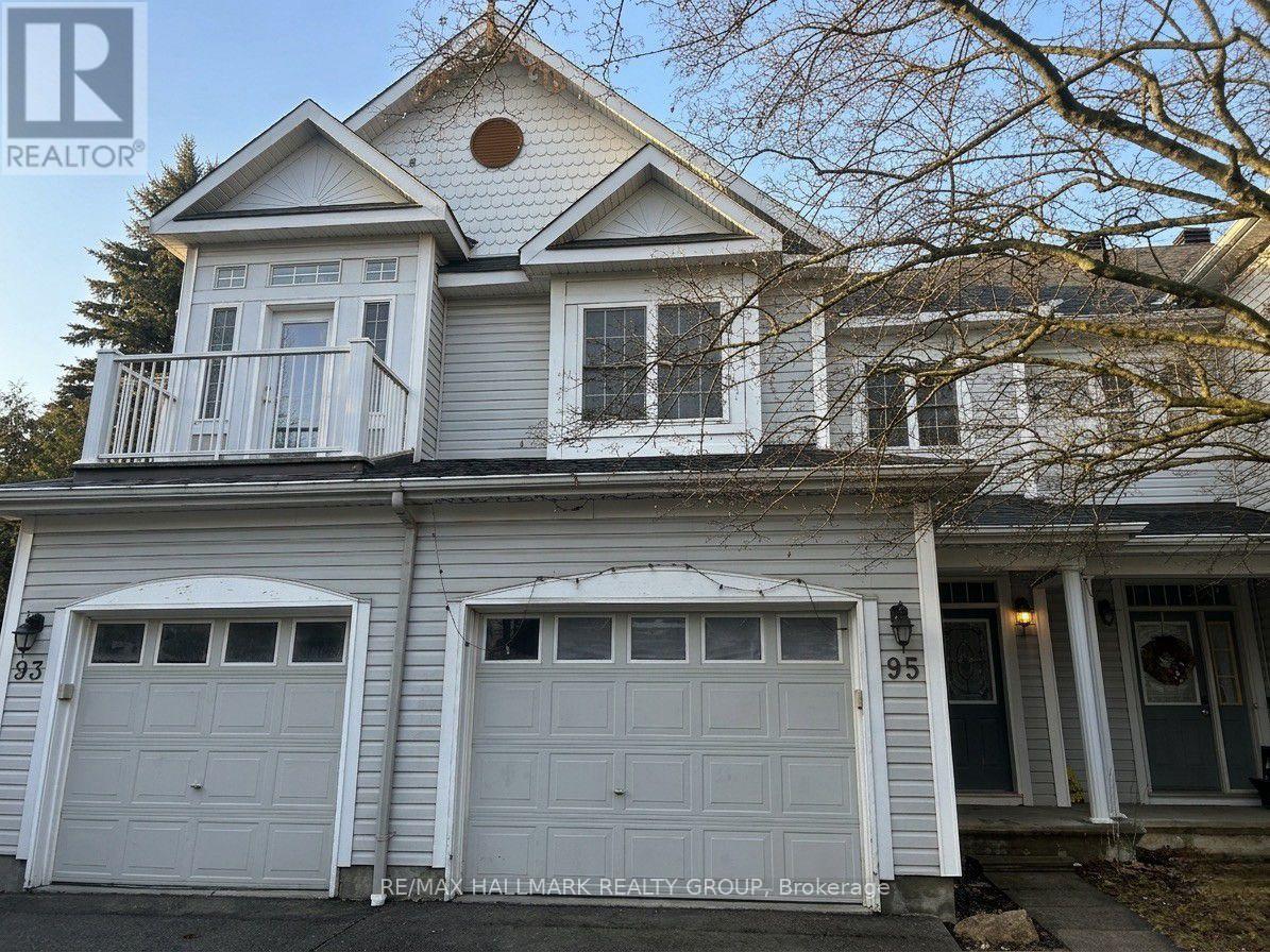 95 Hemlo Crescent, Ottawa, Ontario  K2T 1E1 - Photo 2 - X13017292