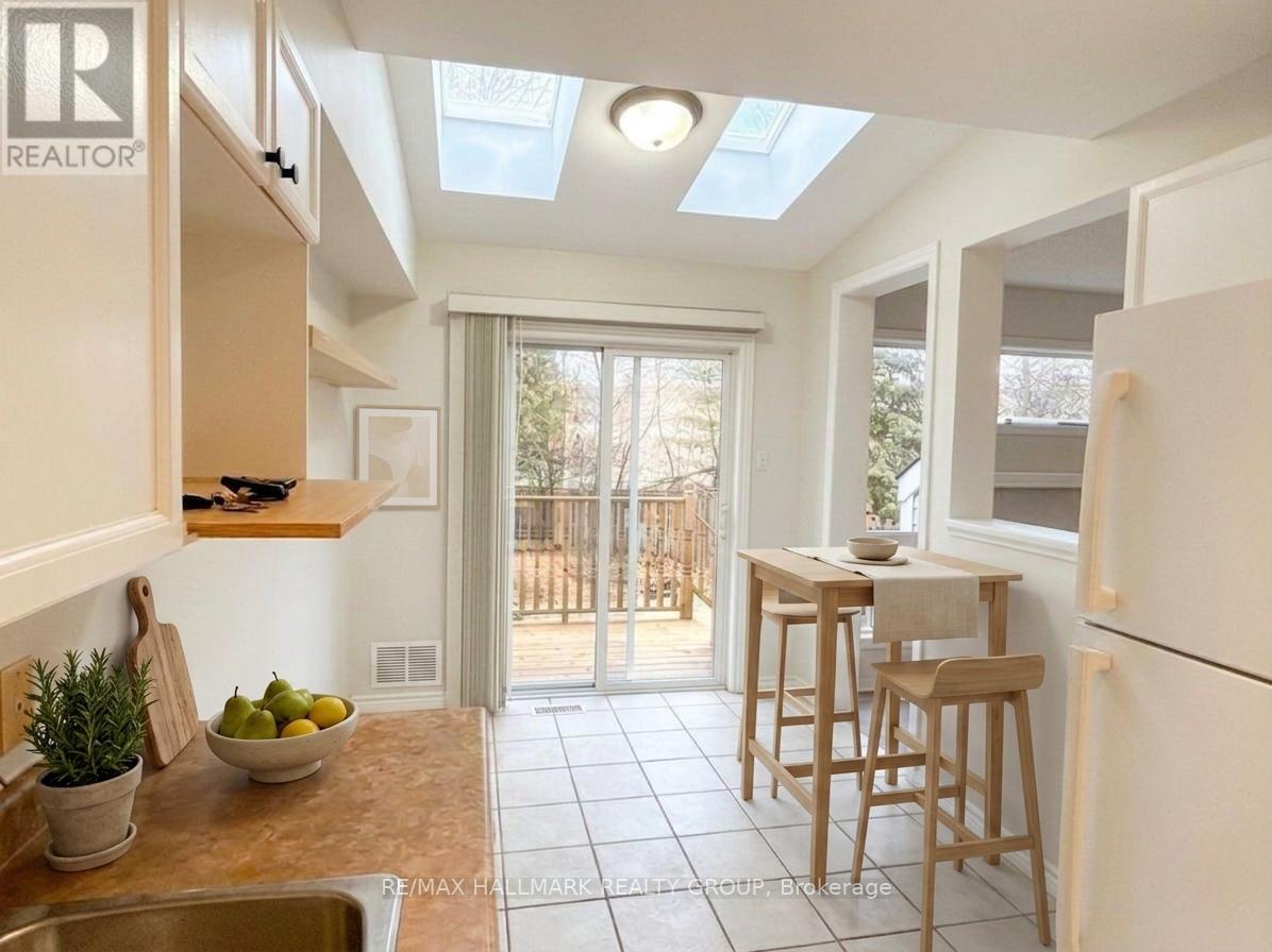 95 Hemlo Crescent, Ottawa, Ontario  K2T 1E1 - Photo 5 - X13017292