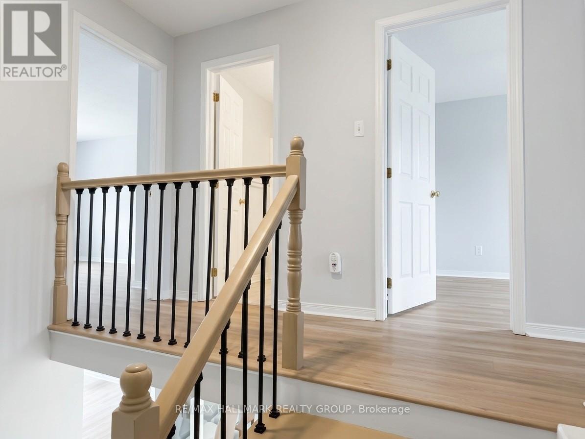 95 Hemlo Crescent, Ottawa, Ontario  K2T 1E1 - Photo 8 - X13017292