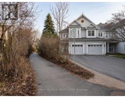 95 HEMLO CRESCENT, ottawa, Ontario