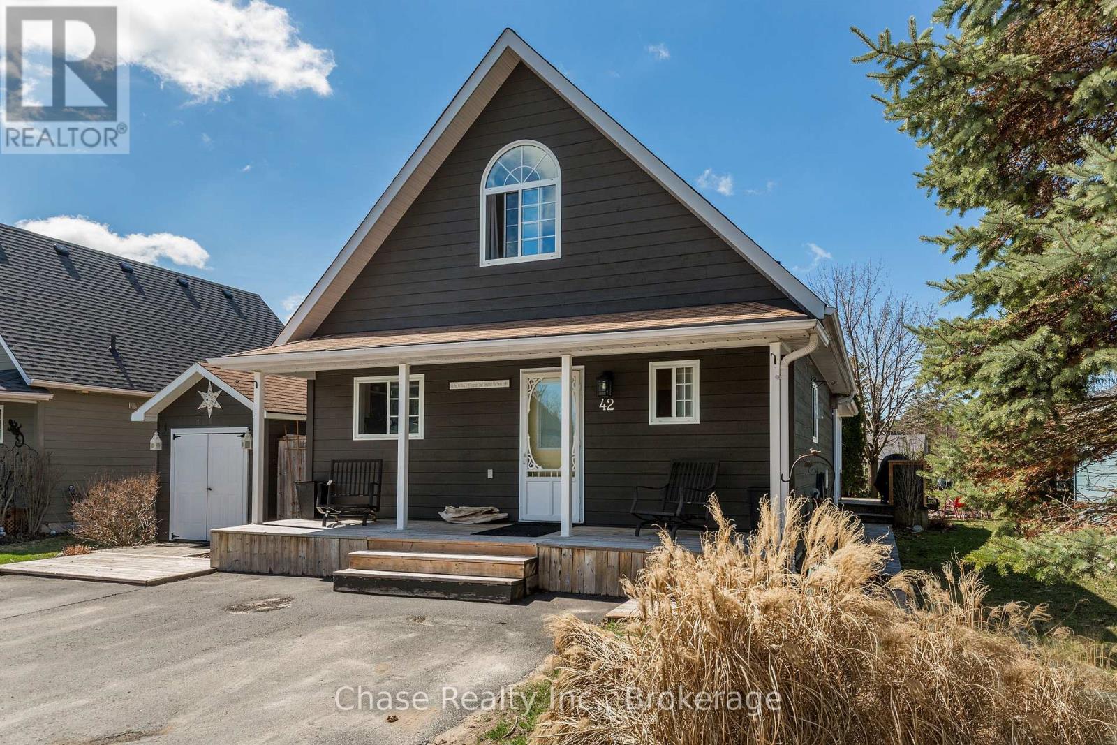 42 Madawaska Trail, Wasaga Beach, Ontario  L9Z 1X7 - Photo 2 - S13017290