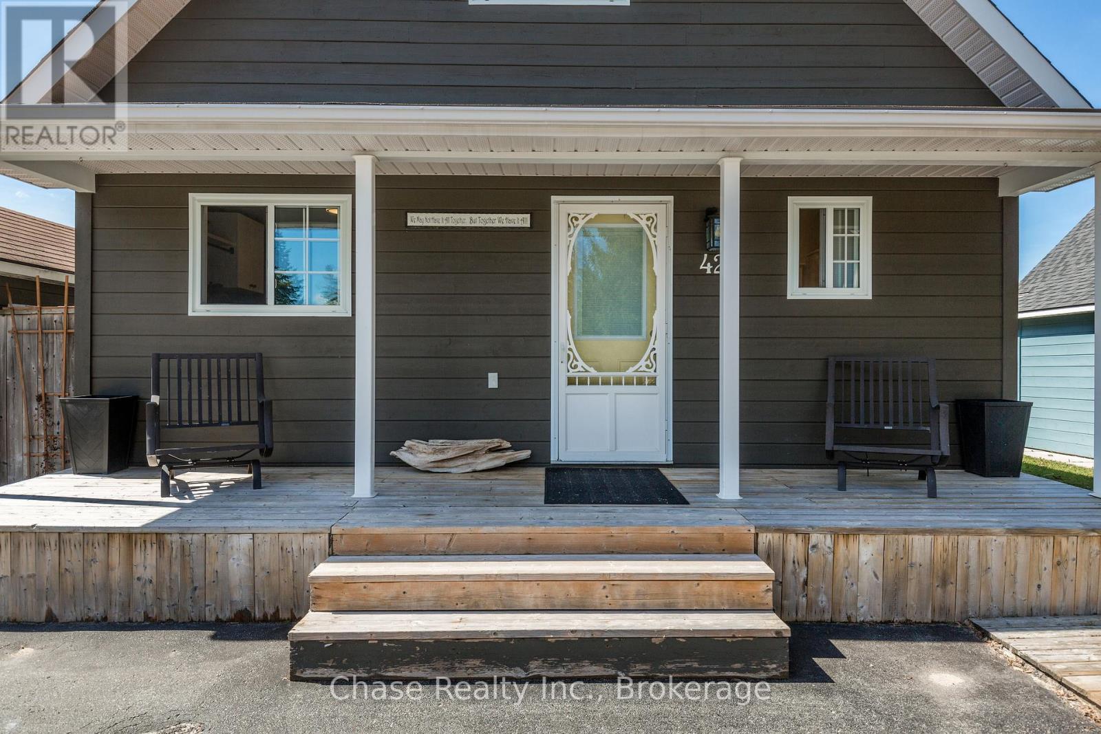 42 Madawaska Trail, Wasaga Beach, Ontario  L9Z 1X7 - Photo 3 - S13017290