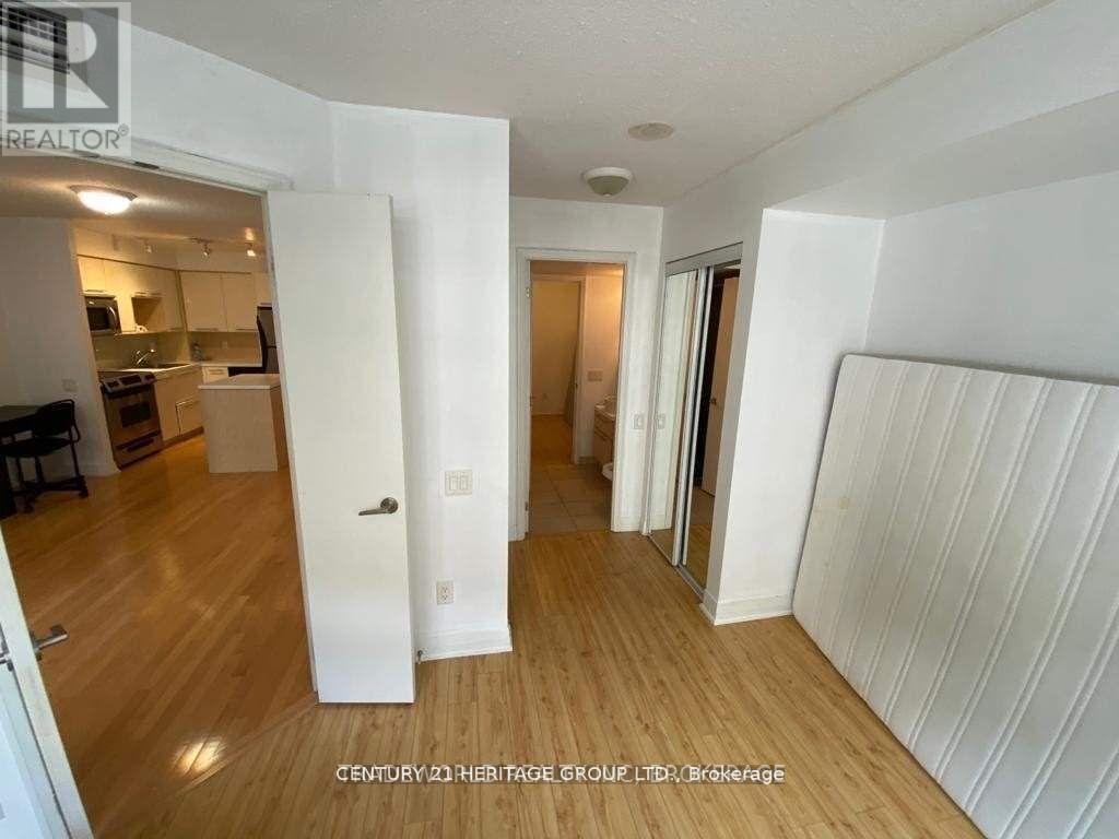 704 - 21 Carlton Street, Toronto, Ontario  M5B 1L2 - Photo 10 - C13017300
