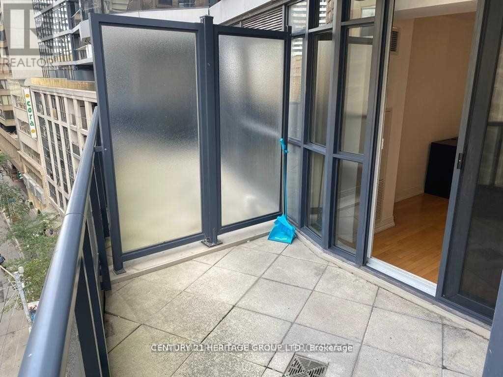 704 - 21 Carlton Street, Toronto, Ontario  M5B 1L2 - Photo 13 - C13017300