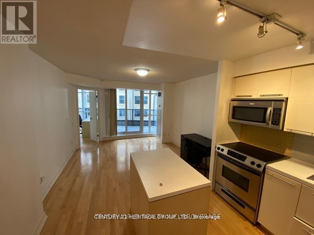 704 - 21 Carlton Street, Toronto, Ontario  M5B 1L2 - Photo 8 - C13017300