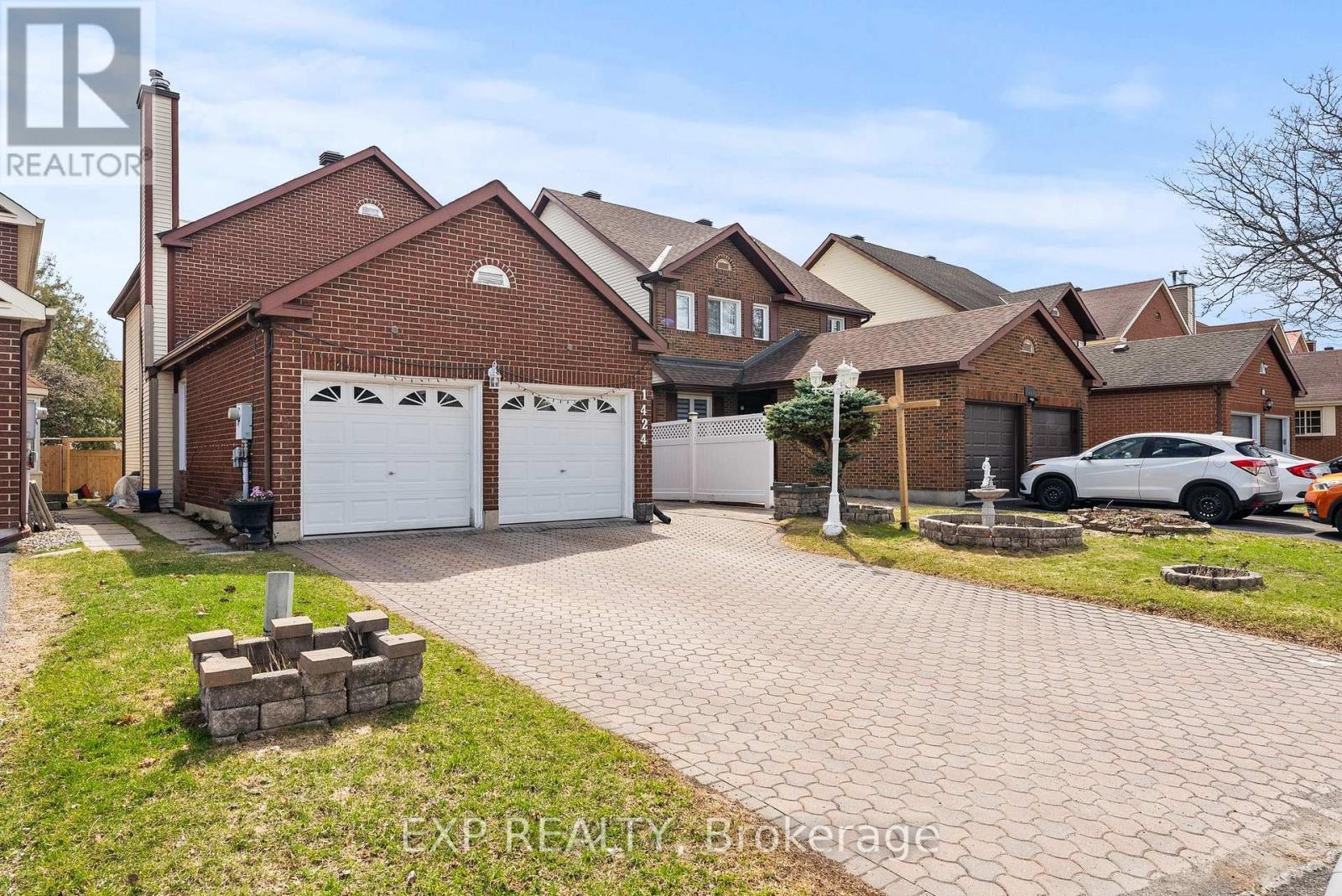 1424 Progress Place, Ottawa, Ontario  K1B 5M3 - Photo 2 - X12819286