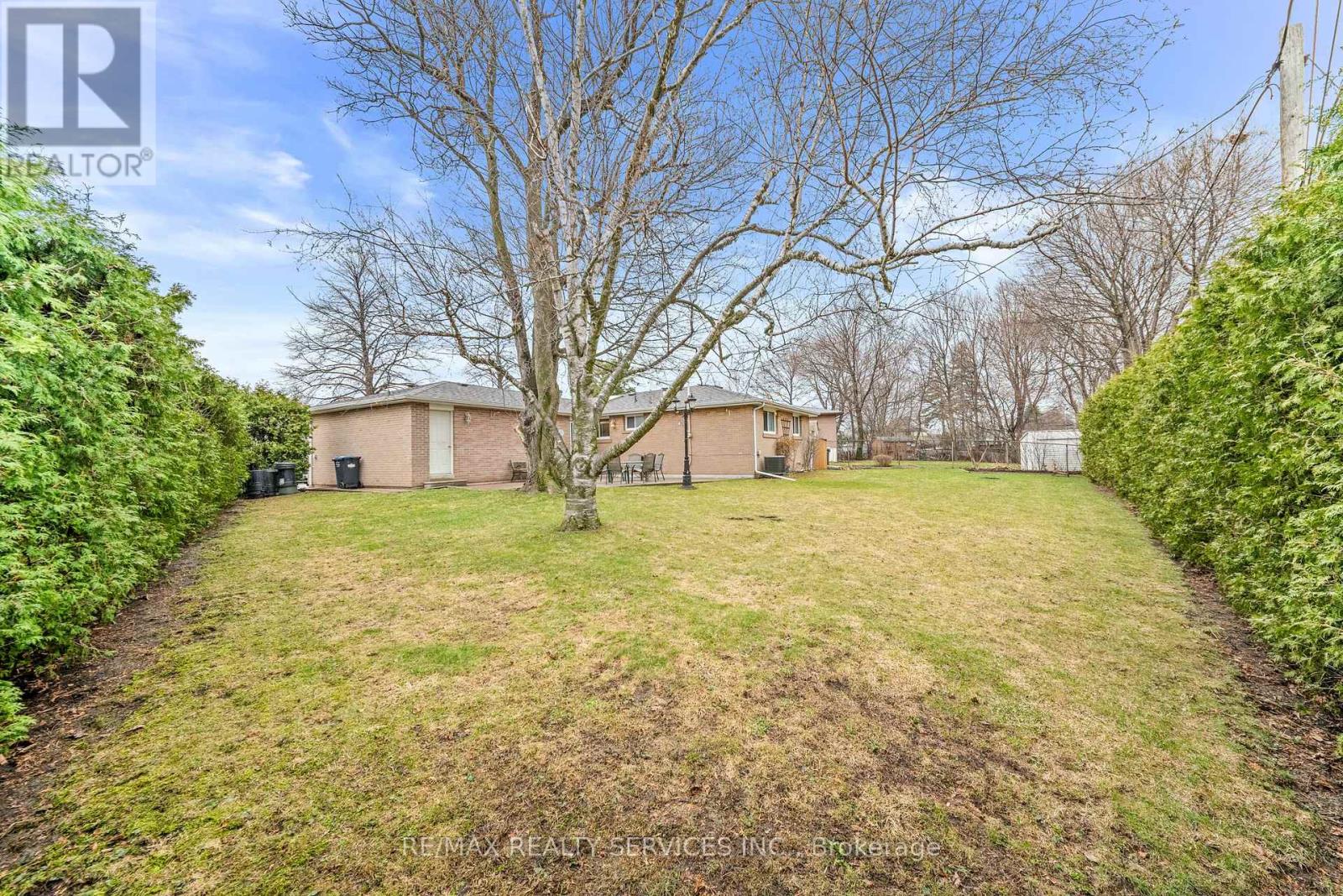 71 Belmont Drive, Brampton (Avondale), Ontario  L6T 2K5 - Photo 47 - W13017266