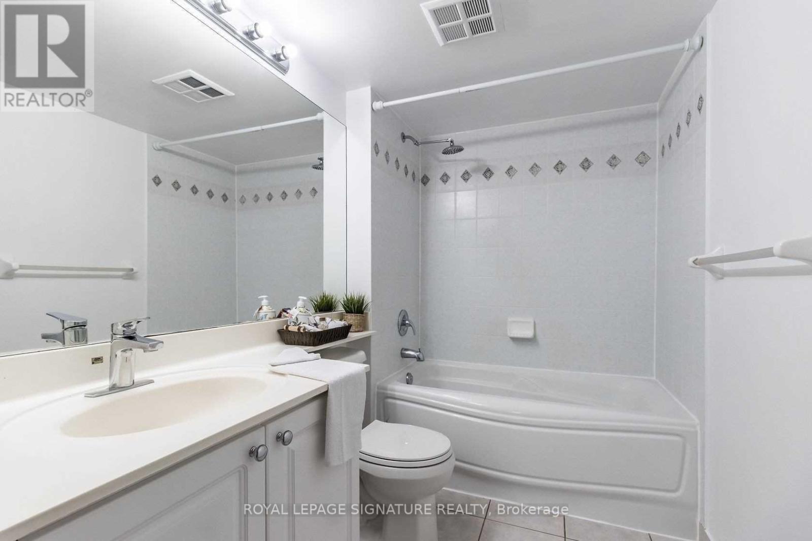 515 - 55 Strathaven Drive, Mississauga (Hurontario), Ontario  L5R 4G9 - Photo 13 - W13017296