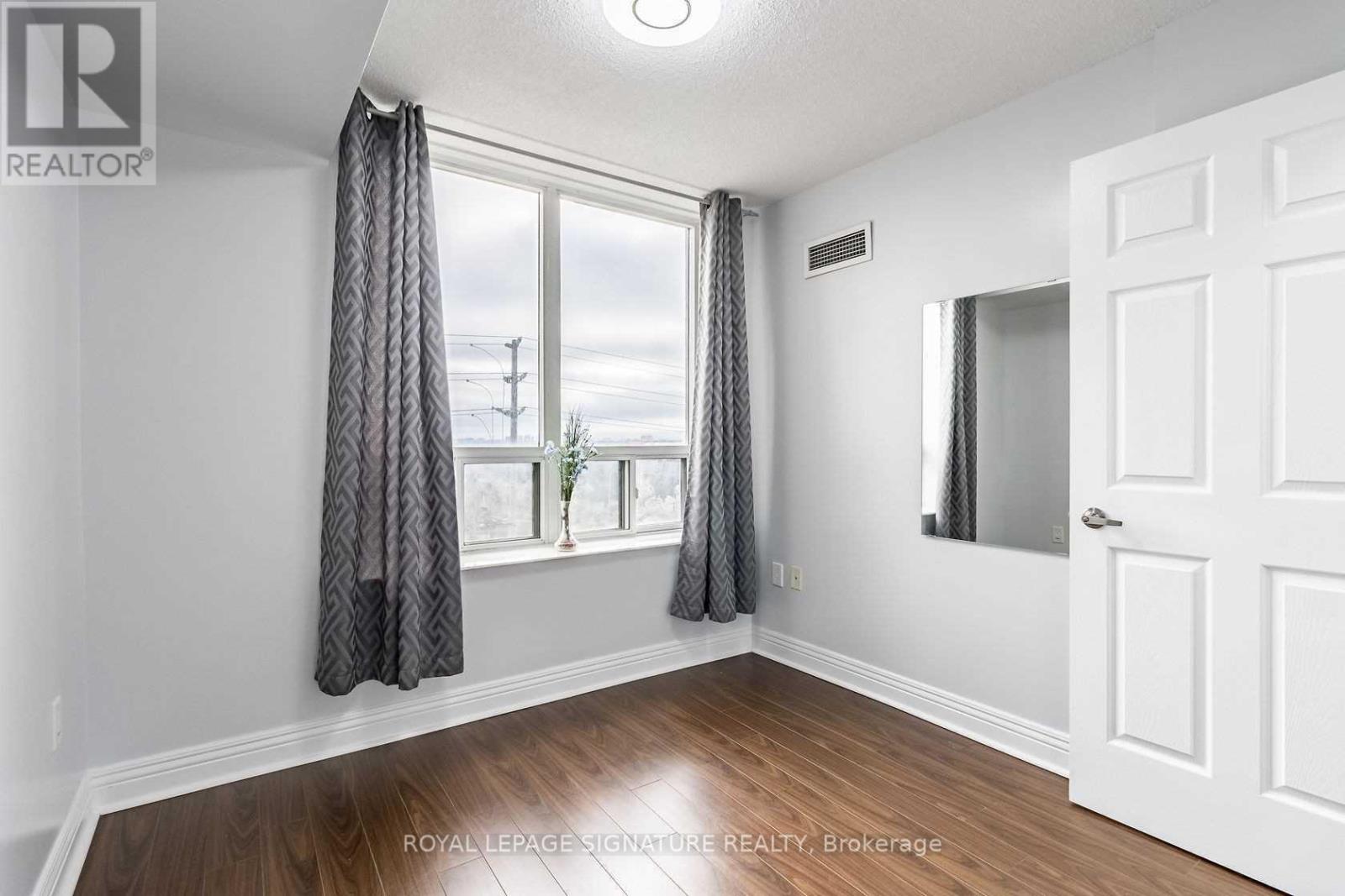 515 - 55 Strathaven Drive, Mississauga (Hurontario), Ontario  L5R 4G9 - Photo 15 - W13017296