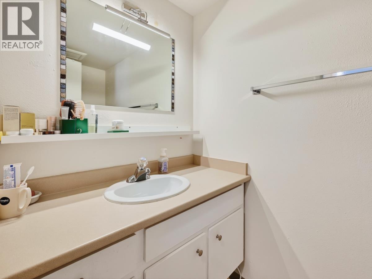 211 6340 Buswell Street, Richmond, British Columbia  V6Y 2E9 - Photo 8 - R3112781