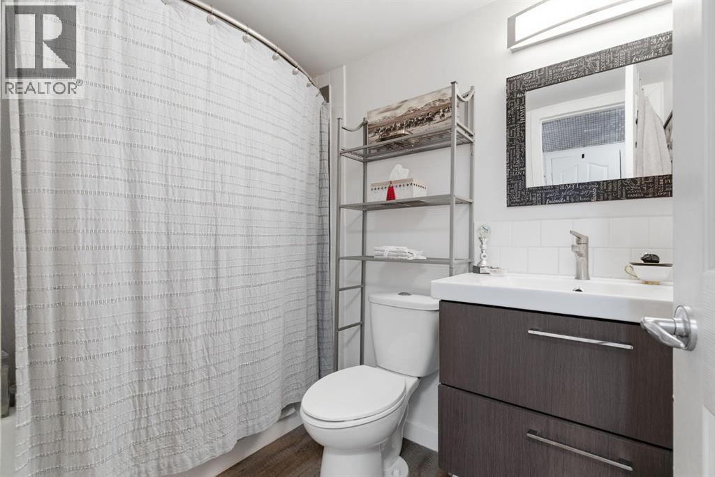 B, 100 Oak Avenue, Okotoks, Alberta  T1S 1H9 - Photo 28 - A2299846