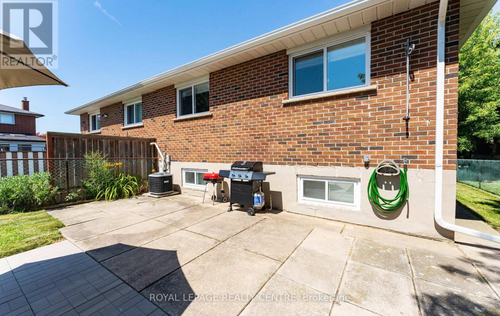 540 Cavell Drive, Mississauga, Ontario  L5B 2N9 - Photo 34 - W12963372