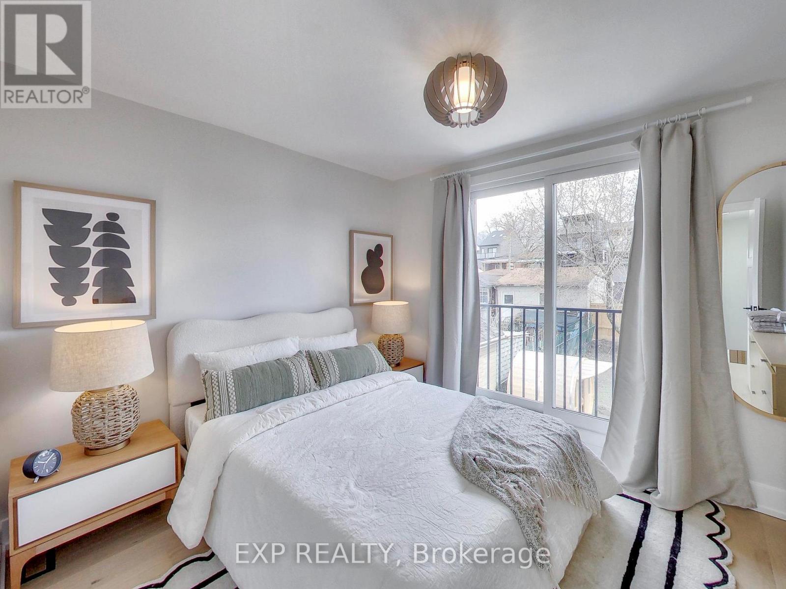 37 Gilbert Avenue, Toronto (Corso Italia-Davenport), Ontario  M6E 4W2 - Photo 14 - W13016960