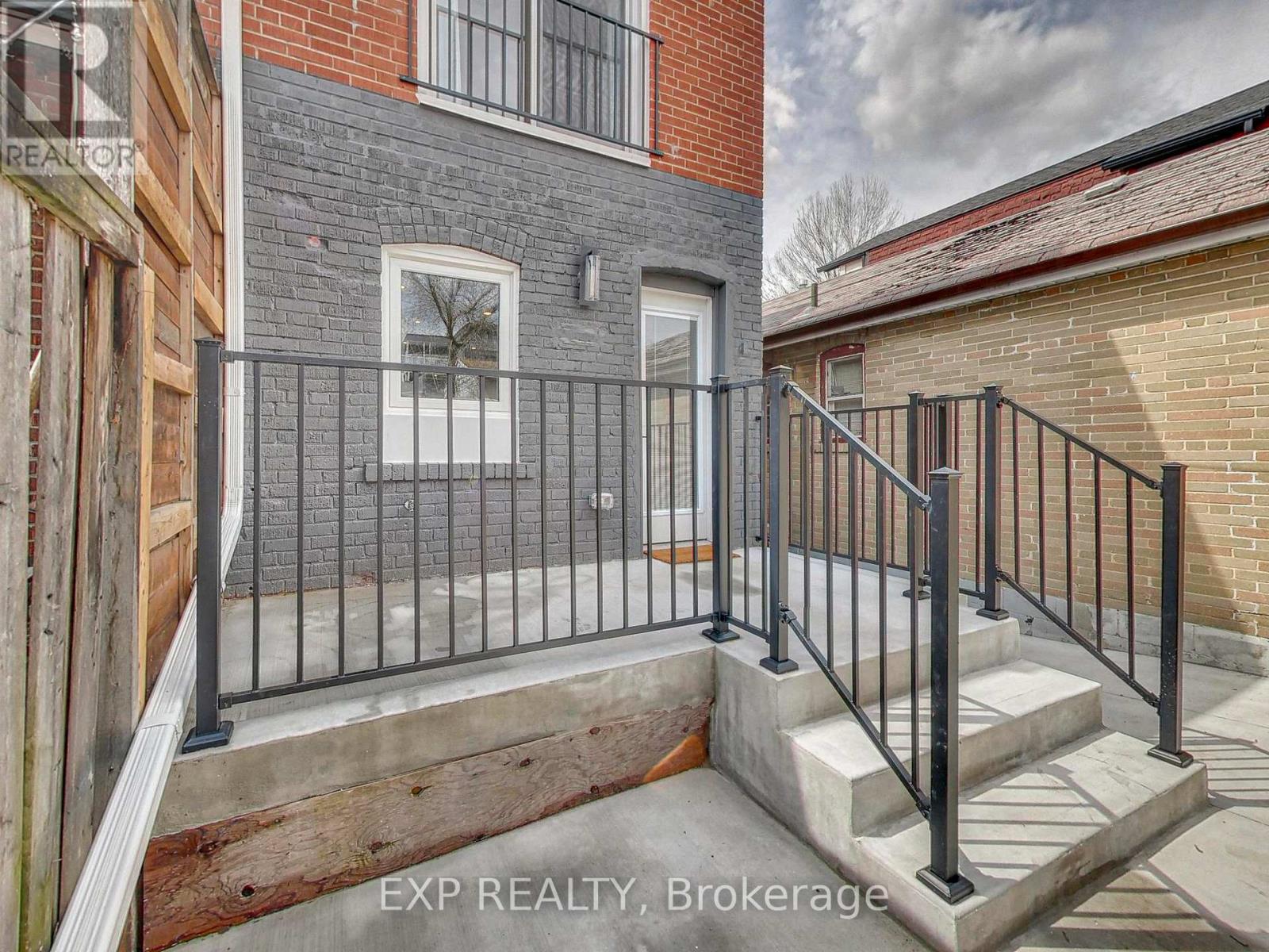 37 Gilbert Avenue, Toronto (Corso Italia-Davenport), Ontario  M6E 4W2 - Photo 25 - W13016960