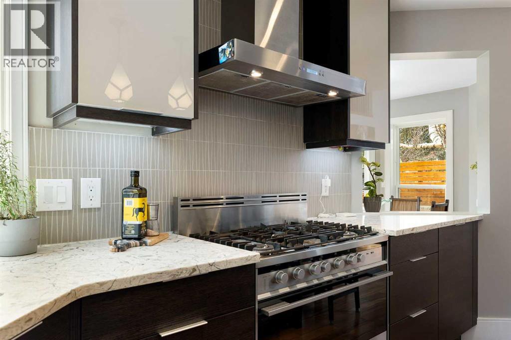 106 Shawnee Place Sw, Calgary, Alberta  T2Y 1X1 - Photo 14 - A2296512