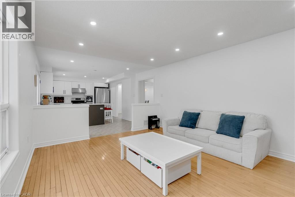 191 Hawkswood Trail, Hamilton, Ontario  L9B 2T1 - Photo 18 - 40817637