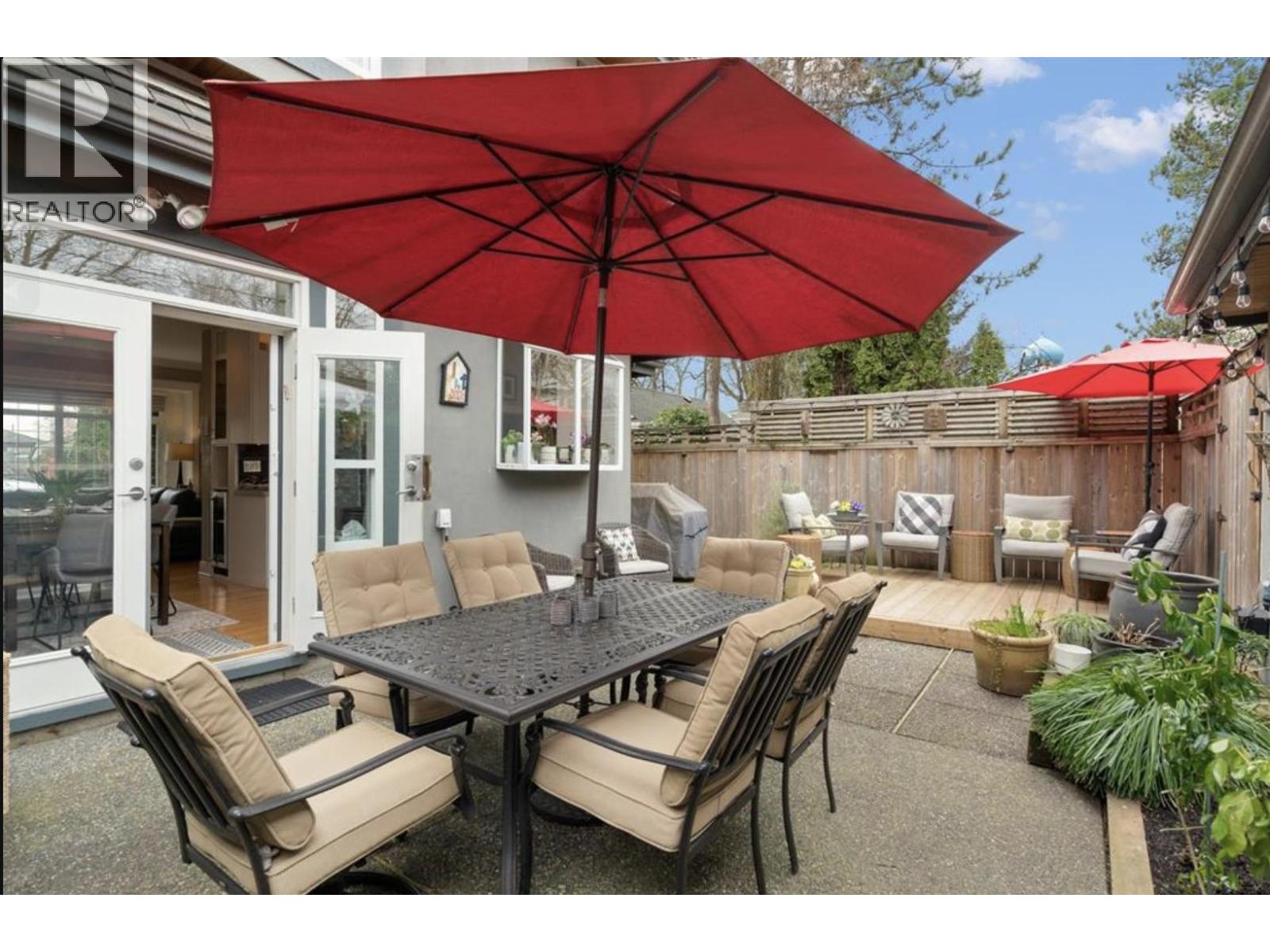 131 E 43 Street, Vancouver, British Columbia  V5W 1T1 - Photo 1 - R3113115