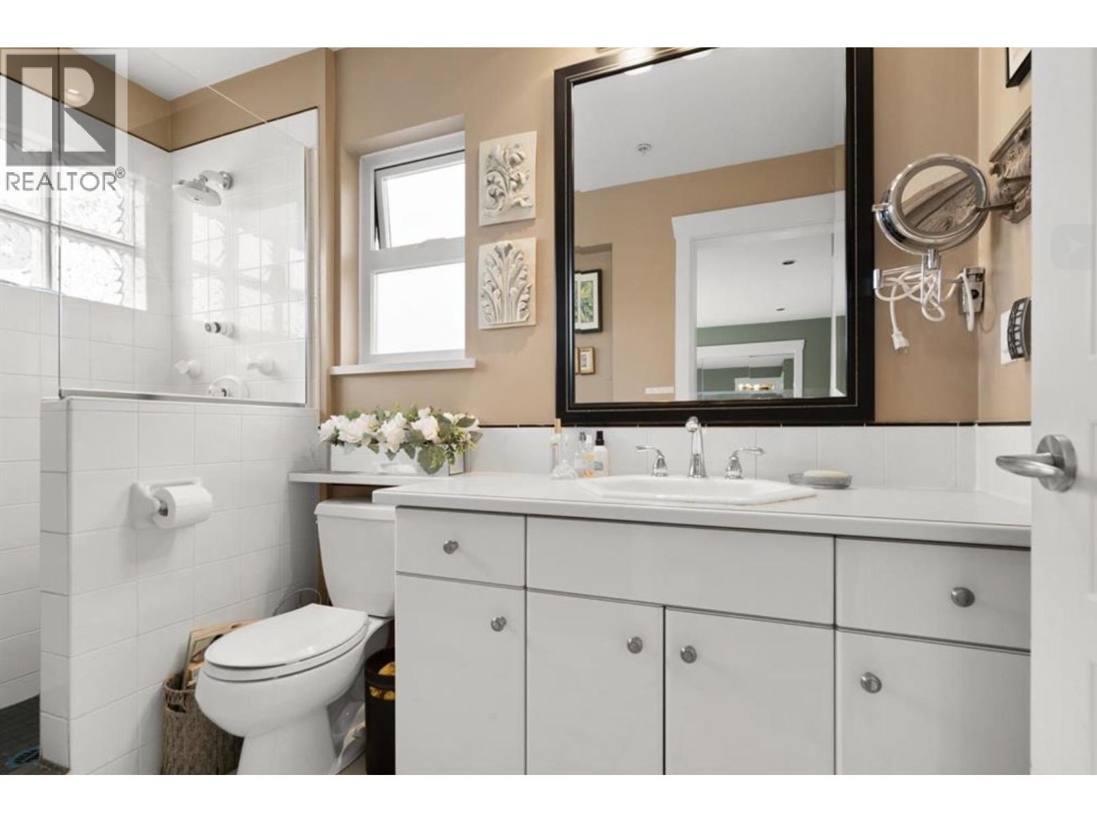 131 E 43 Street, Vancouver, British Columbia  V5W 1T1 - Photo 10 - R3113115