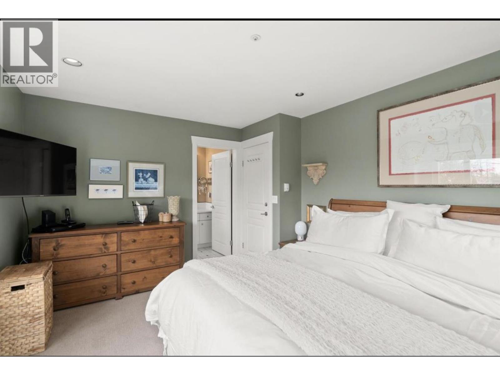 131 E 43 Street, Vancouver, British Columbia  V5W 1T1 - Photo 8 - R3113115