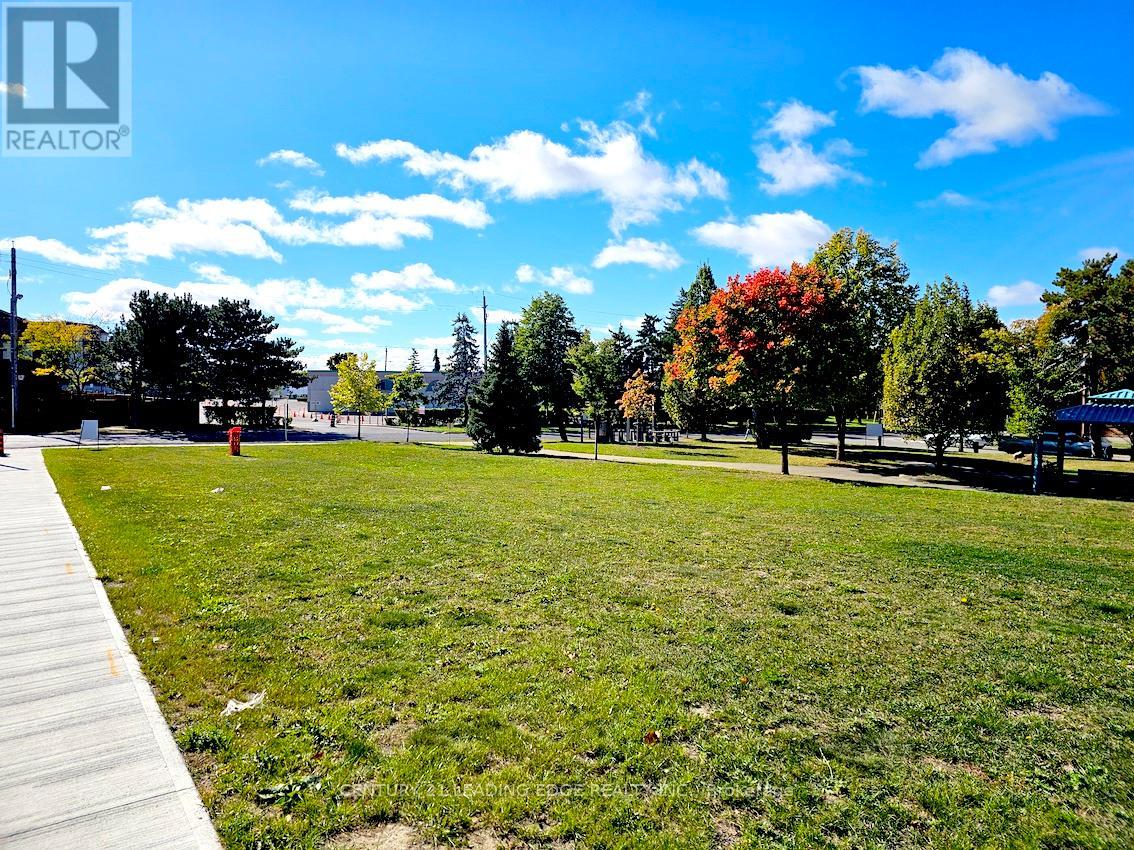 Room2 - 10 Spruce Pines Crescent, Toronto, Ontario  M4A 1C5 - Photo 22 - C13017328