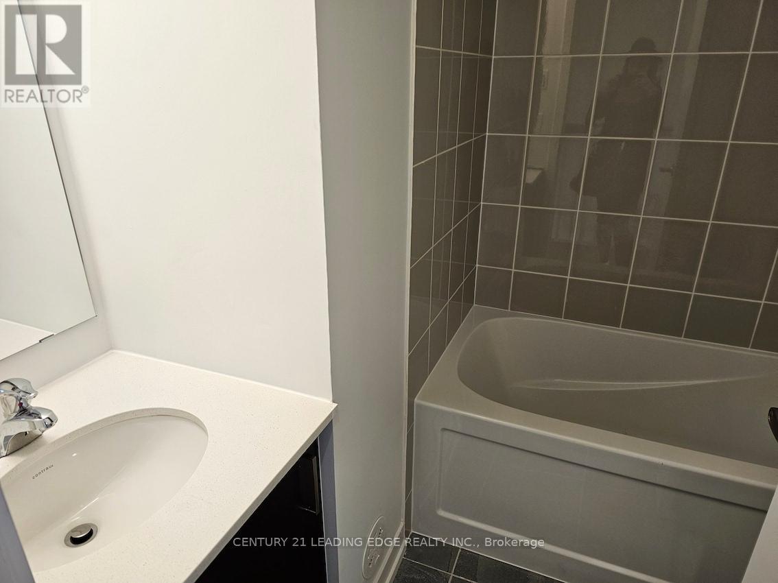 Room2 - 10 Spruce Pines Crescent, Toronto, Ontario  M4A 1C5 - Photo 7 - C13017328